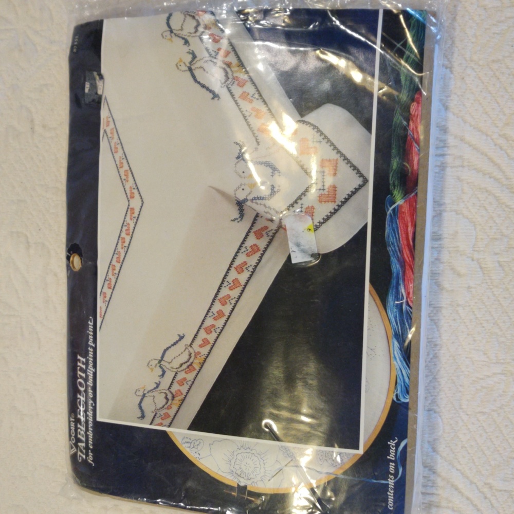 Vogart Country Geese & Heart Tablecloth Embroidery Cross Stitch Kit New Sealed